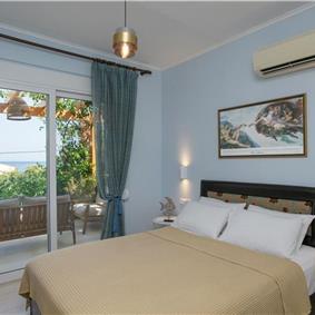 3 bedroom villa with pool and sea views in Barbati, Corfu, sleeps 8